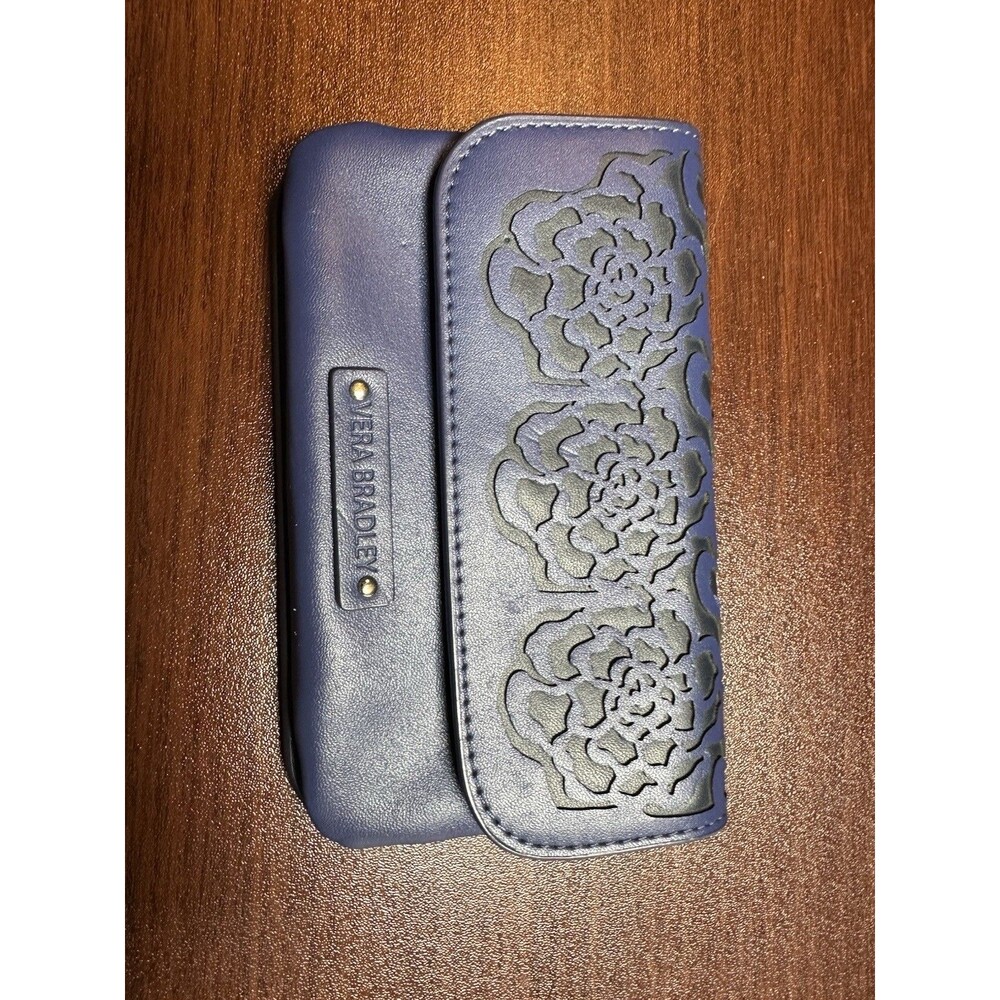 NWOT Vera Bradley Laser-Cut Snap & Zip Case Wallet IN NAVY KATALINA LACE